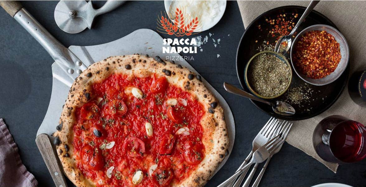 Editors Choice Award Spacca Napoli Pizzeria Wows Daters By